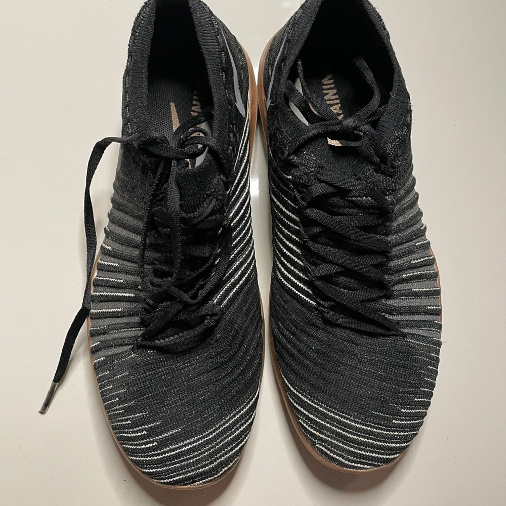 Nike Black and Gold Sneakers- Size 6
